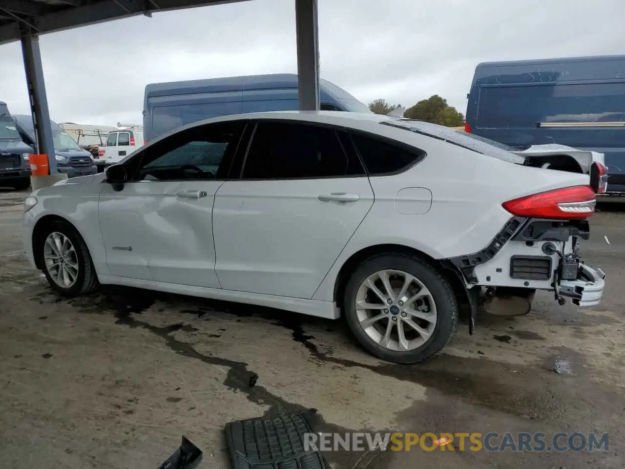 2 Photograph of a damaged car 3FA6P0LU7KR137787 FORD FUSION 2019