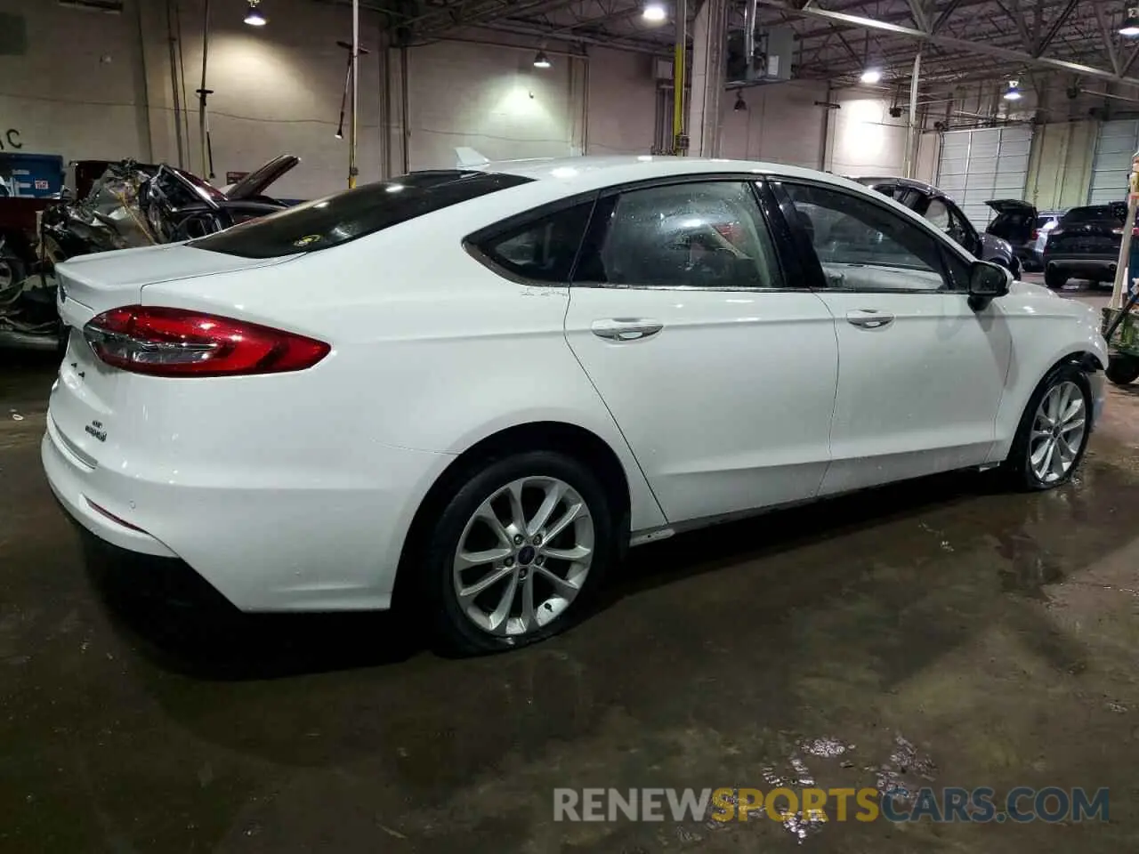 3 Photograph of a damaged car 3FA6P0LU7KR167615 FORD FUSION 2019