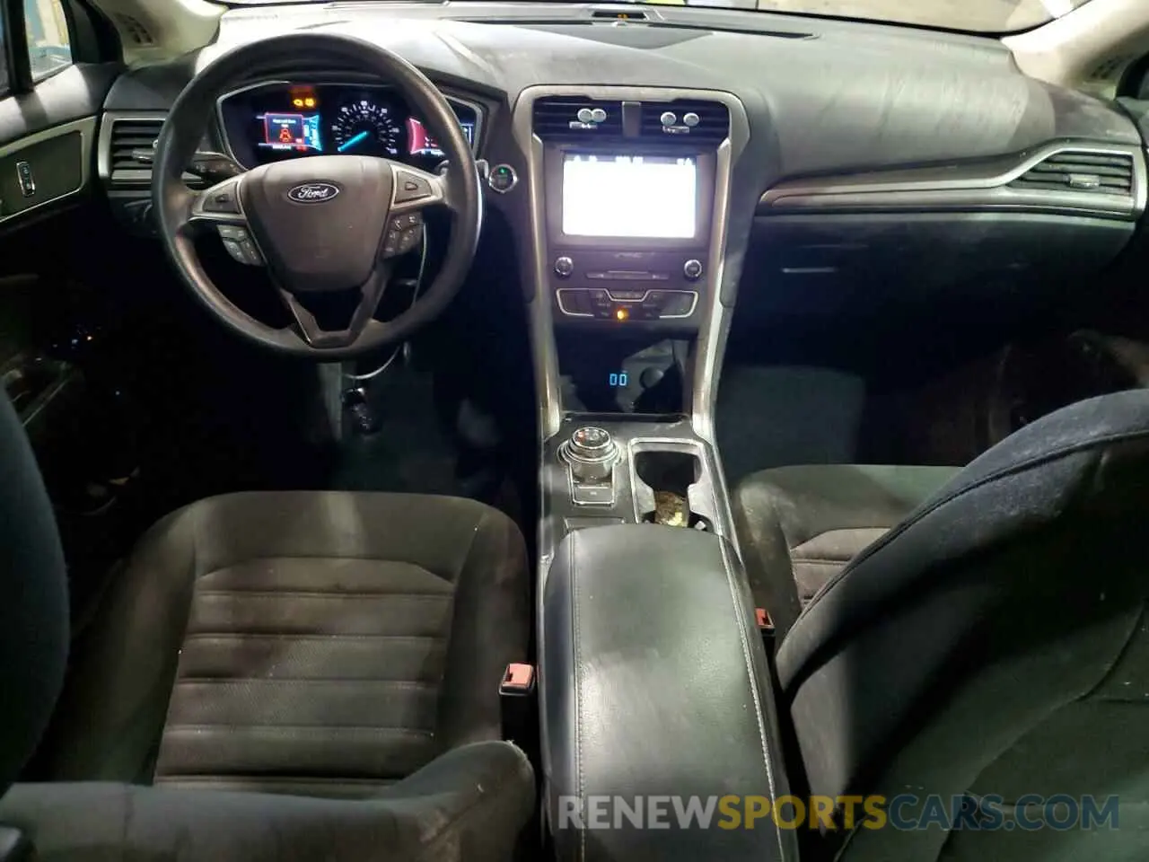 8 Photograph of a damaged car 3FA6P0LU7KR167615 FORD FUSION 2019