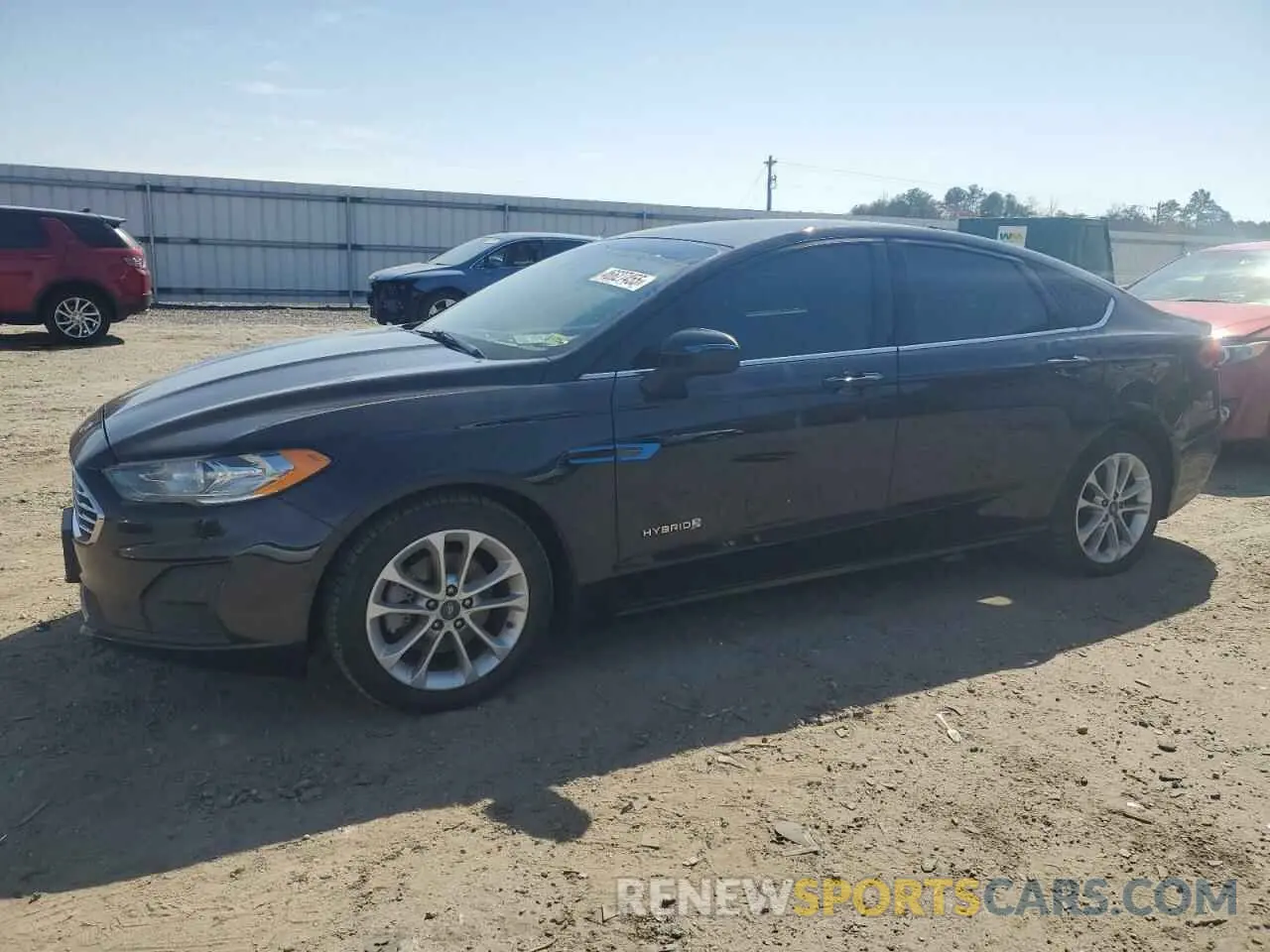 1 Photograph of a damaged car 3FA6P0LU7KR198993 FORD FUSION 2019