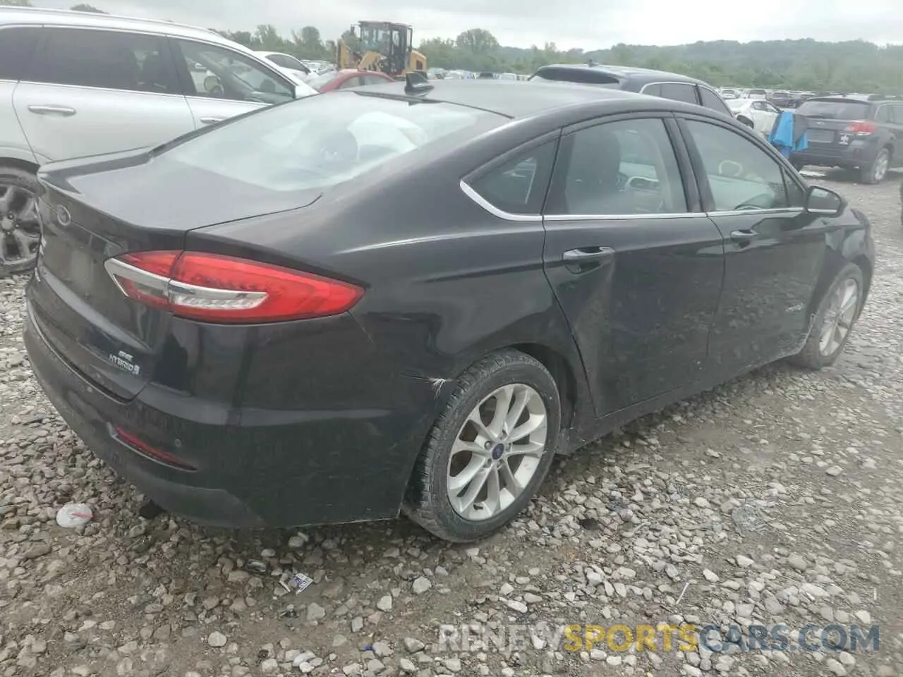 3 Photograph of a damaged car 3FA6P0LU7KR205263 FORD FUSION 2019