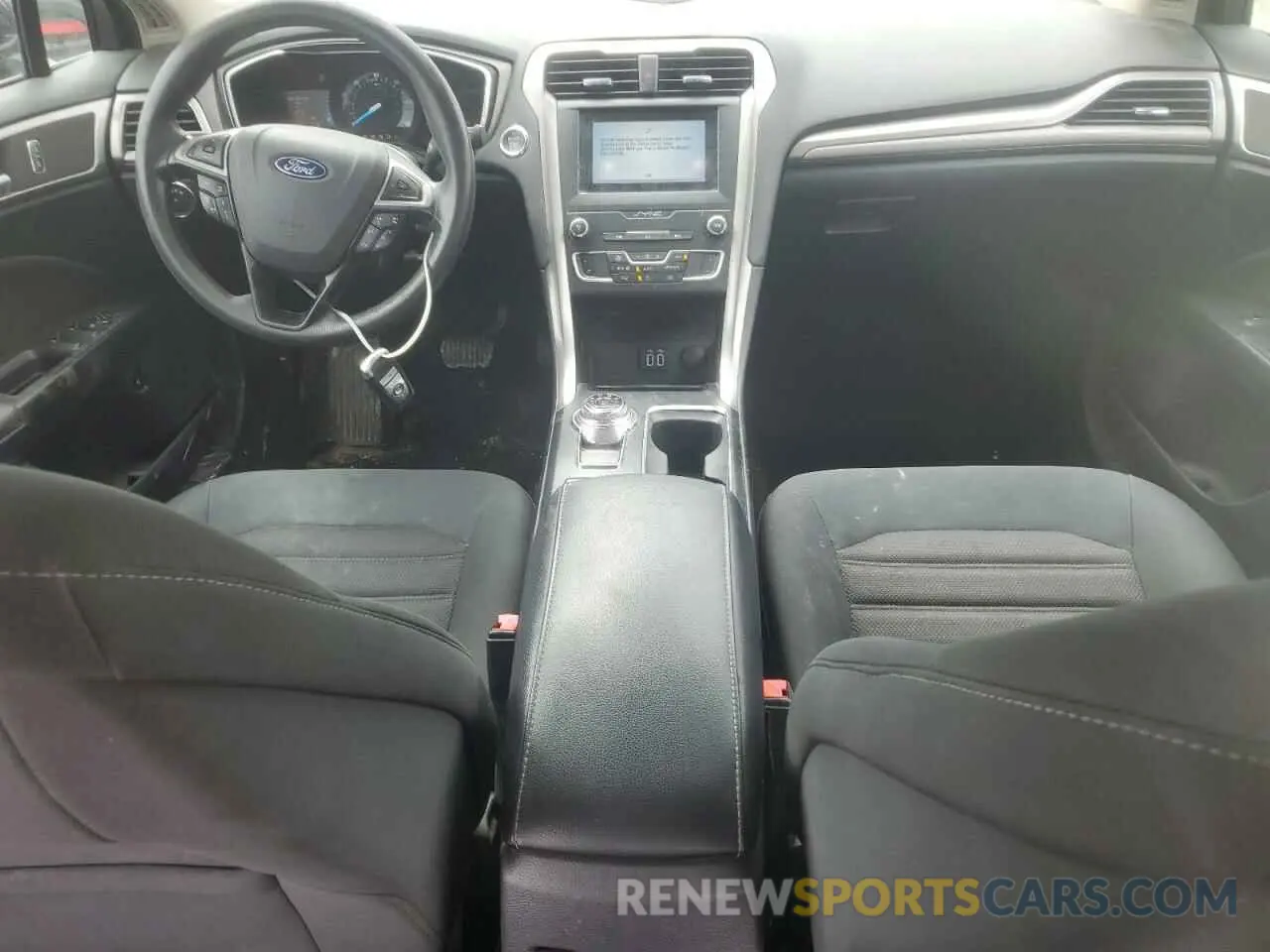 8 Photograph of a damaged car 3FA6P0LU7KR205263 FORD FUSION 2019