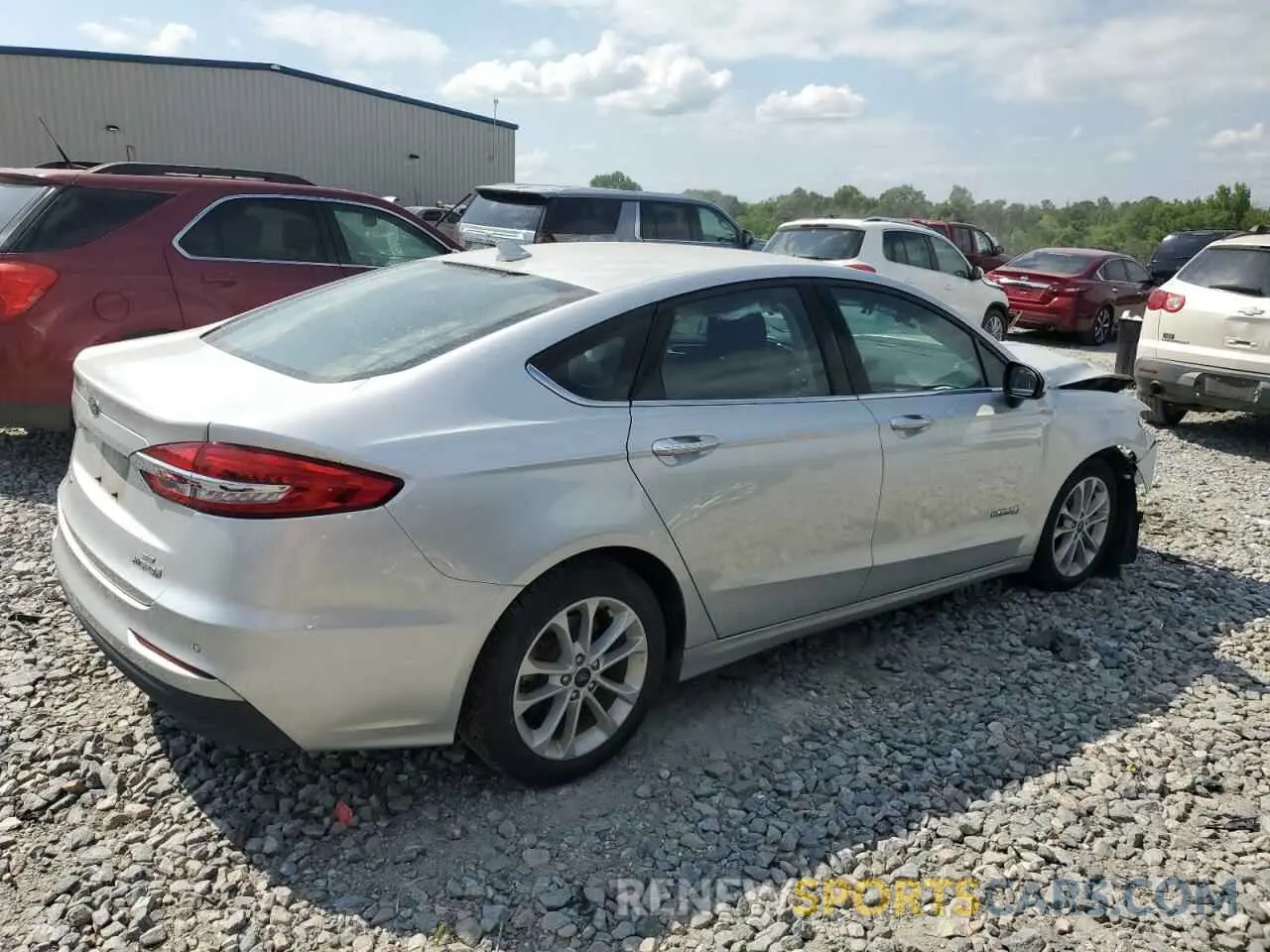 3 Photograph of a damaged car 3FA6P0LU7KR206574 FORD FUSION 2019