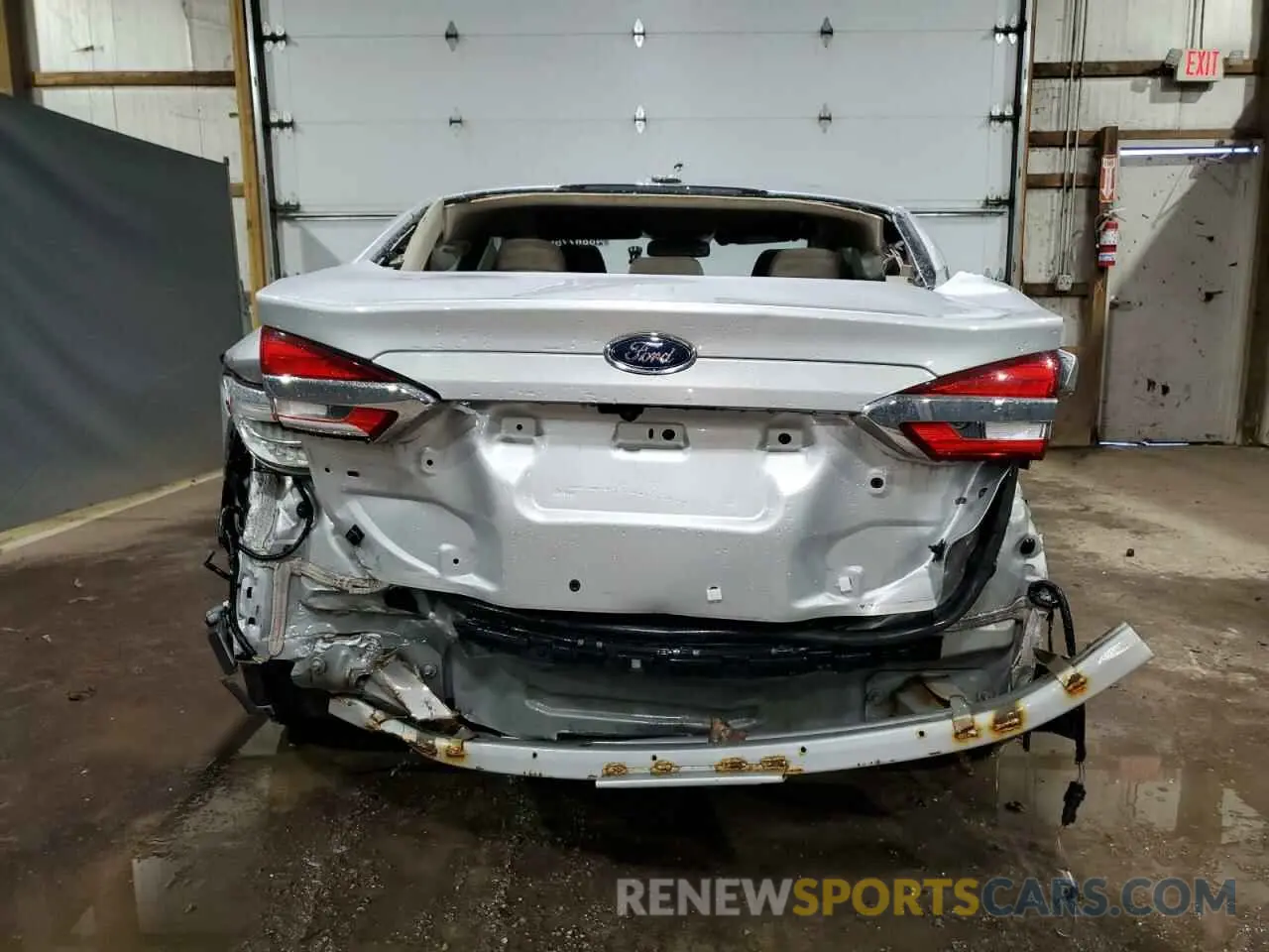 6 Photograph of a damaged car 3FA6P0LU7KR226789 FORD FUSION 2019