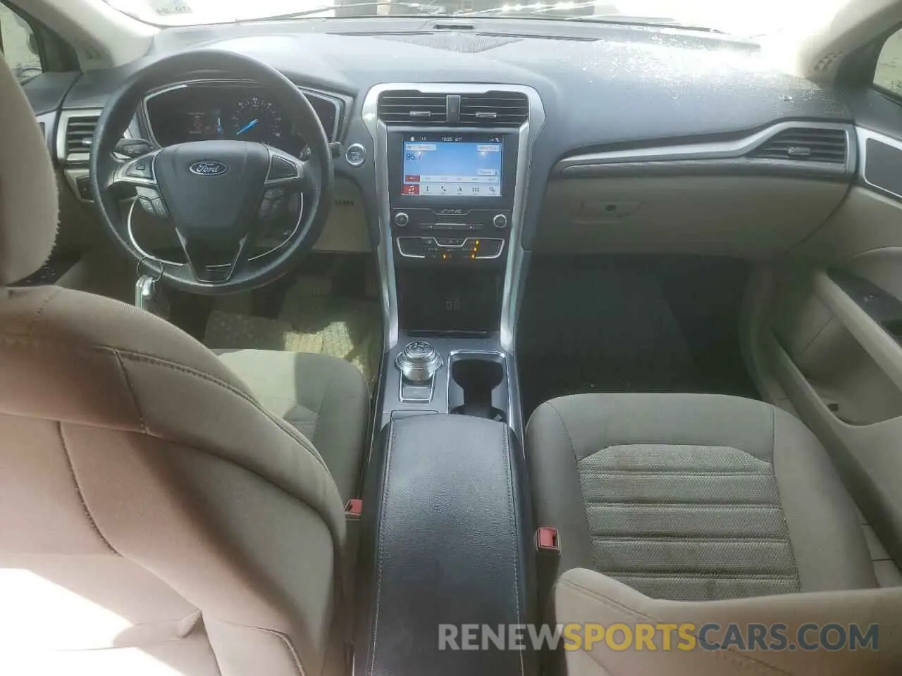 8 Photograph of a damaged car 3FA6P0LU7KR242944 FORD FUSION 2019