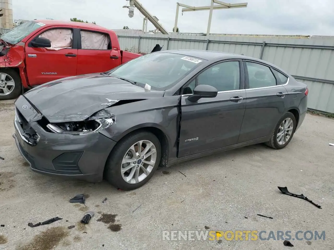 1 Photograph of a damaged car 3FA6P0LU7KR263647 FORD FUSION 2019