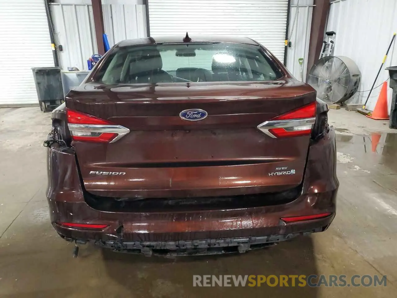 6 Photograph of a damaged car 3FA6P0LU8KR195634 FORD FUSION 2019