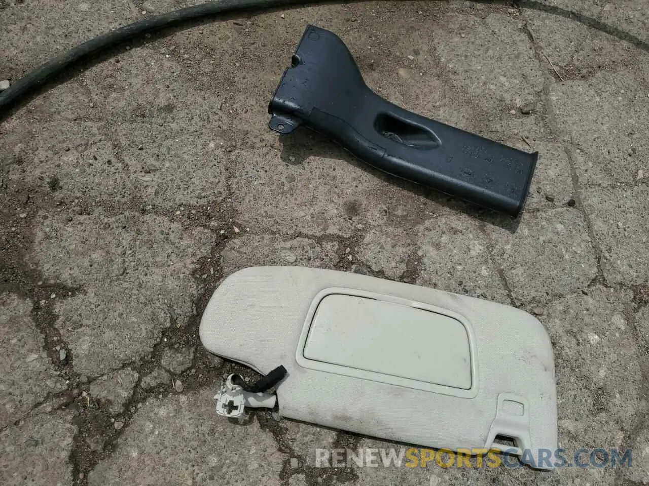 12 Photograph of a damaged car 3FA6P0LU8KR210844 FORD FUSION 2019