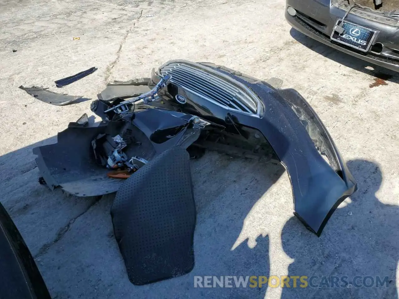 12 Photograph of a damaged car 3FA6P0LU8KR238482 FORD FUSION 2019