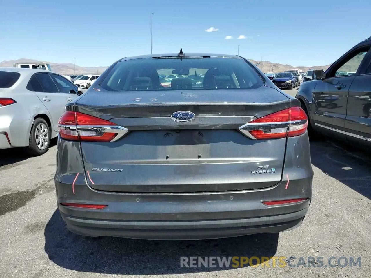 6 Photograph of a damaged car 3FA6P0LU8KR286824 FORD FUSION 2019