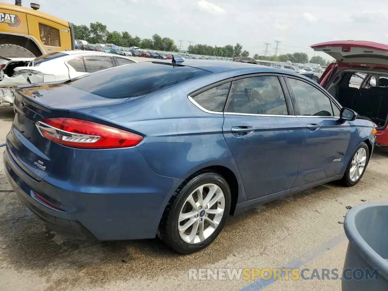 3 Photograph of a damaged car 3FA6P0LU9KR107657 FORD FUSION 2019