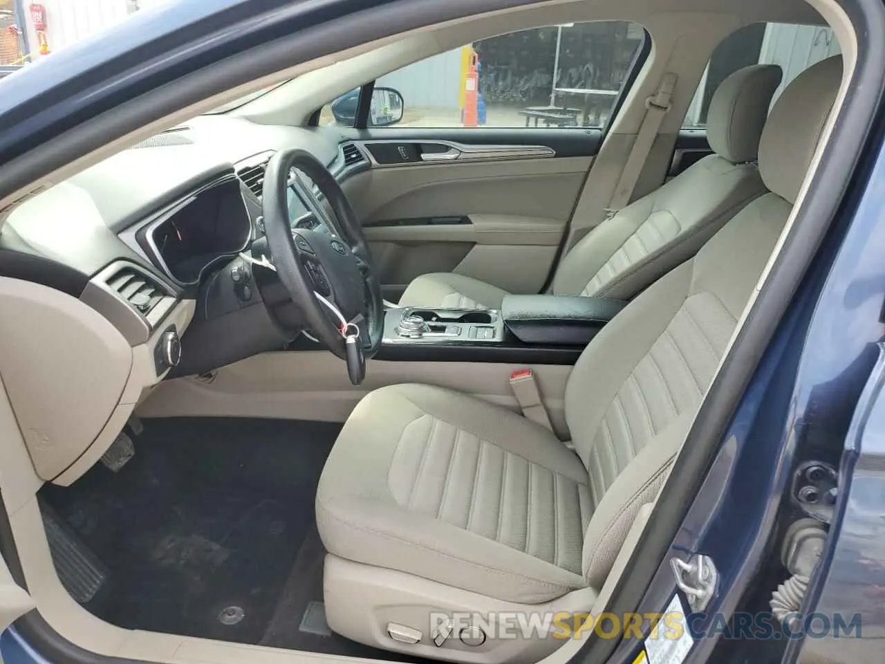 7 Photograph of a damaged car 3FA6P0LU9KR107657 FORD FUSION 2019