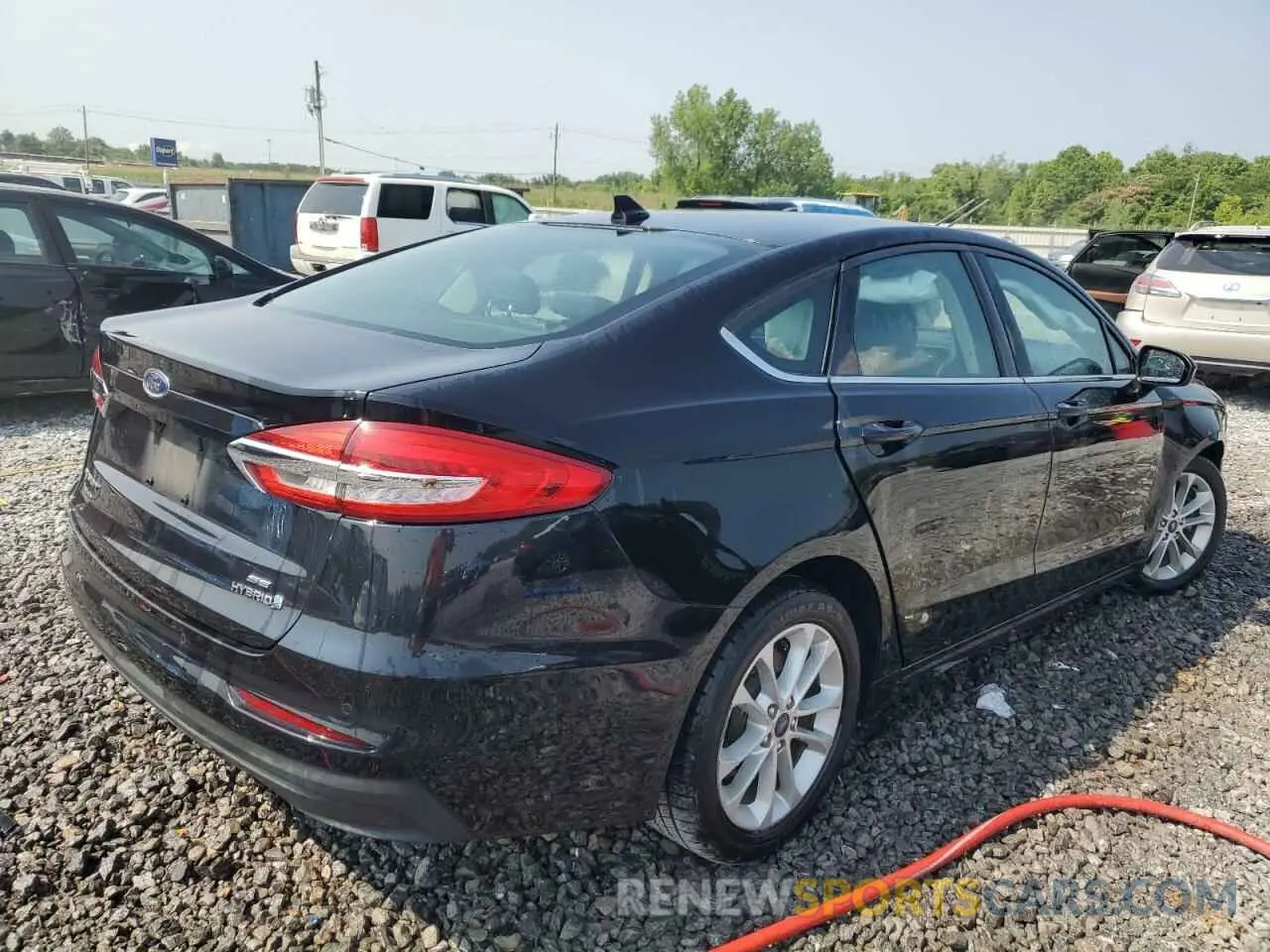 3 Photograph of a damaged car 3FA6P0LU9KR117248 FORD FUSION 2019