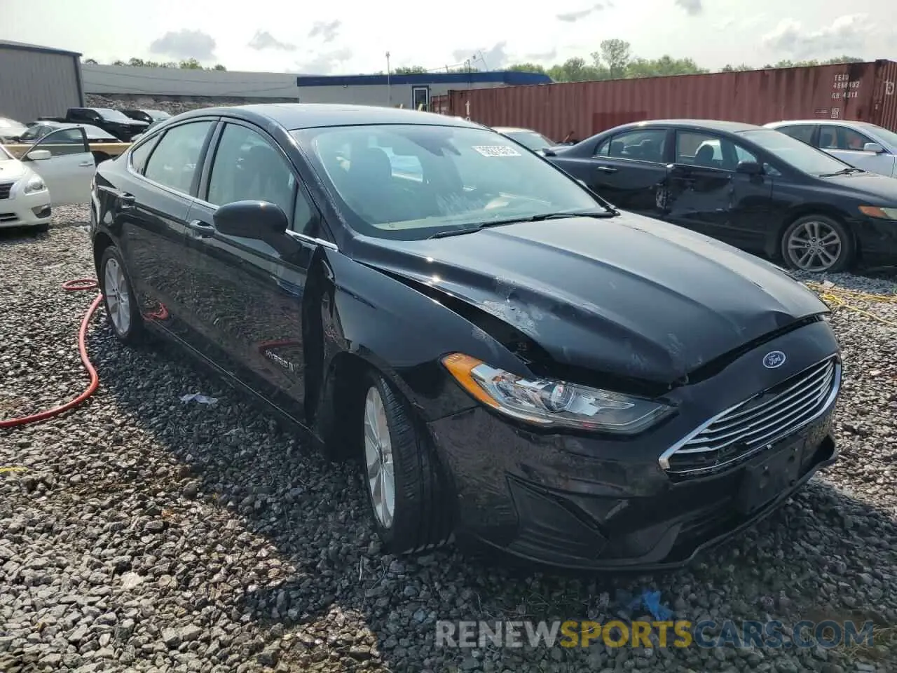 4 Photograph of a damaged car 3FA6P0LU9KR117248 FORD FUSION 2019