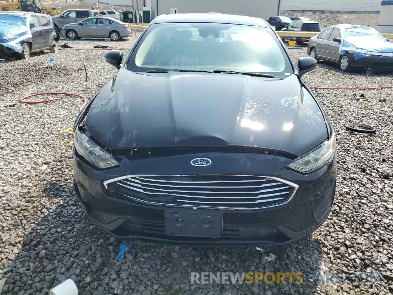 5 Photograph of a damaged car 3FA6P0LU9KR117248 FORD FUSION 2019