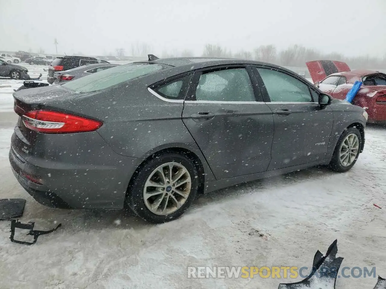 3 Photograph of a damaged car 3FA6P0LU9KR145955 FORD FUSION 2019