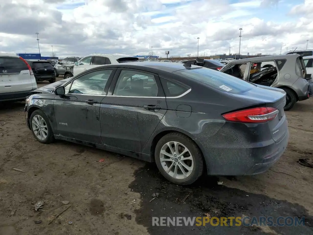 2 Photograph of a damaged car 3FA6P0LU9KR197103 FORD FUSION 2019