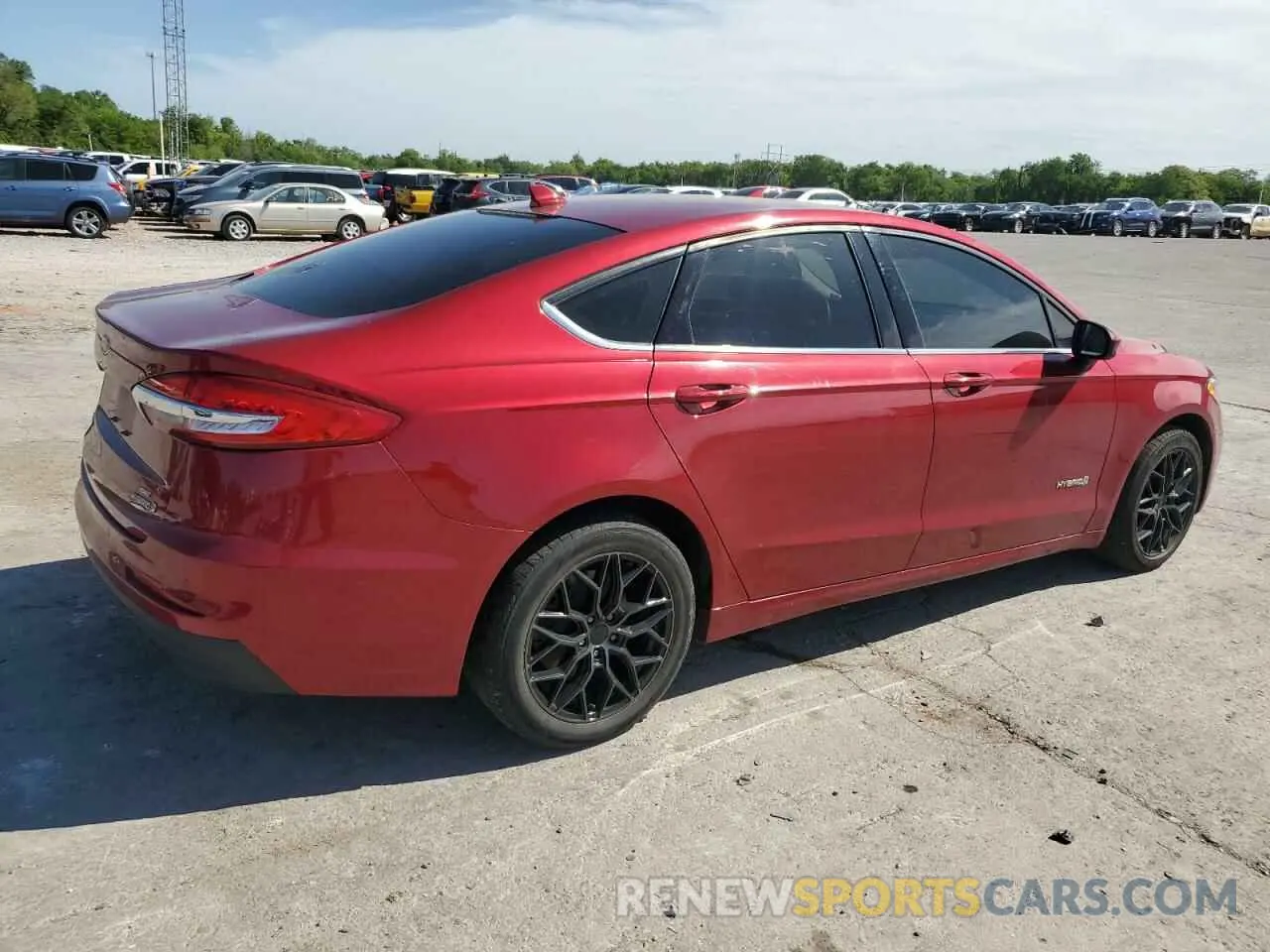 3 Photograph of a damaged car 3FA6P0LU9KR207905 FORD FUSION 2019