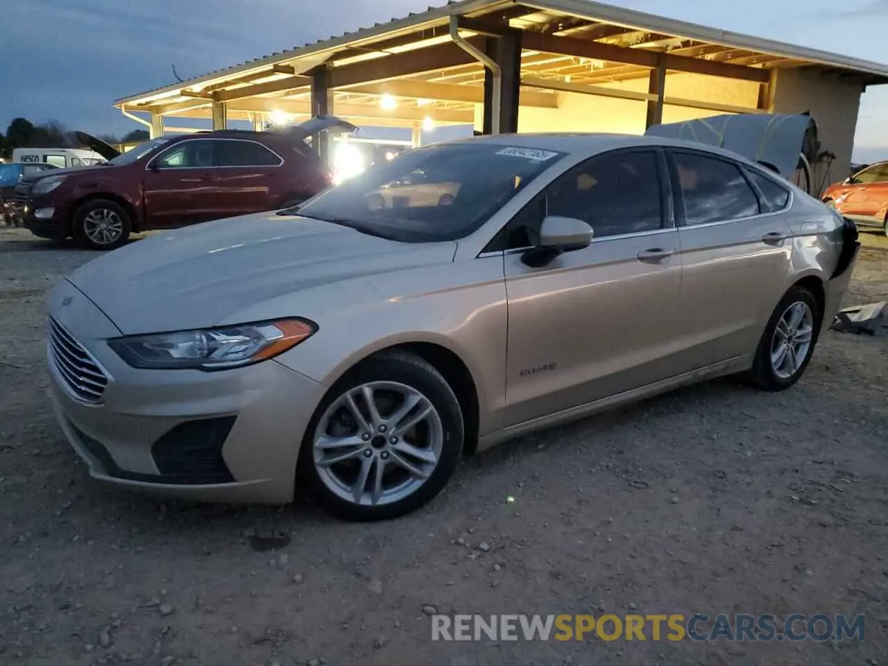 1 Photograph of a damaged car 3FA6P0LU9KR220248 FORD FUSION 2019