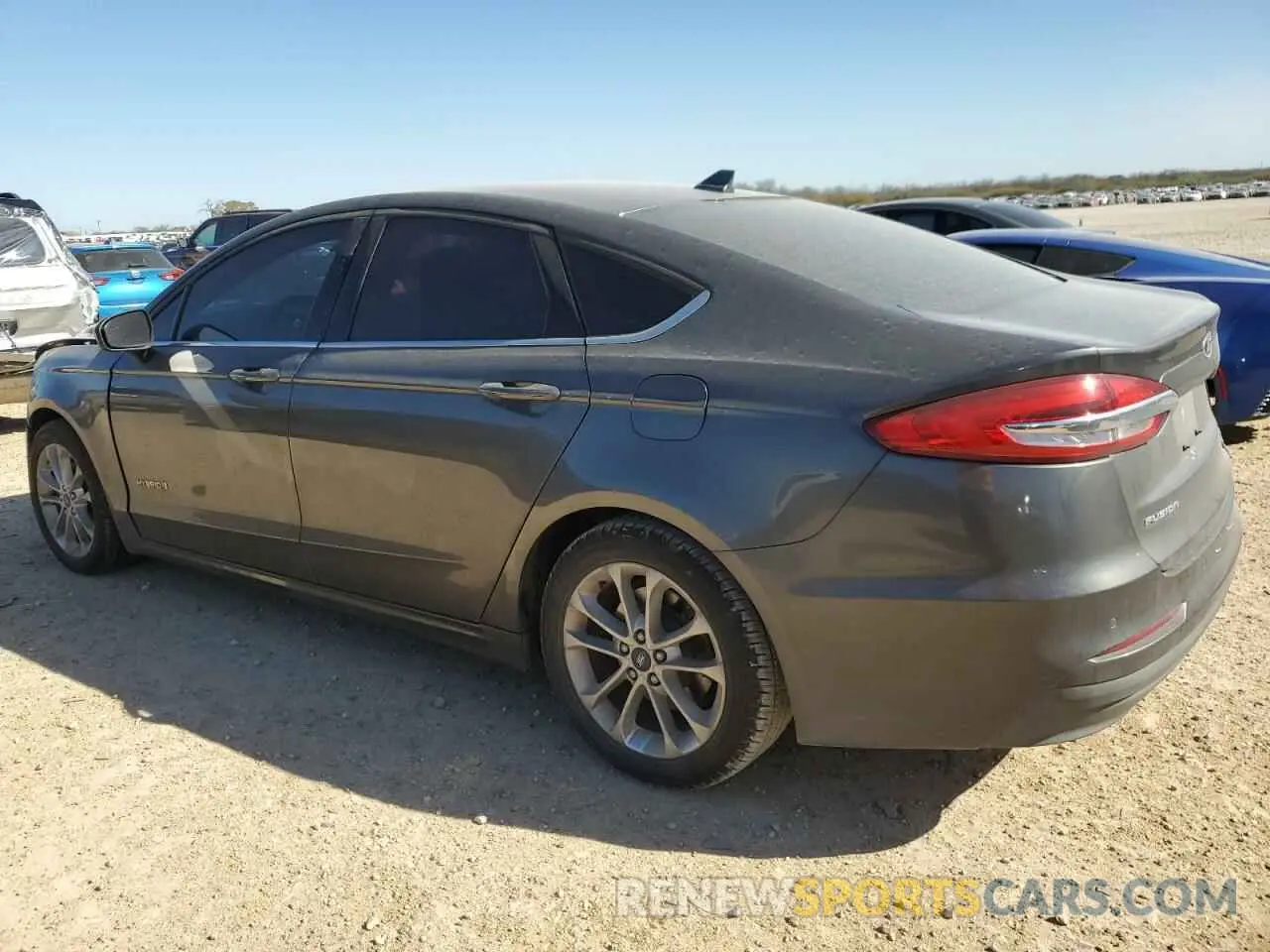 2 Photograph of a damaged car 3FA6P0LUXKR107053 FORD FUSION 2019