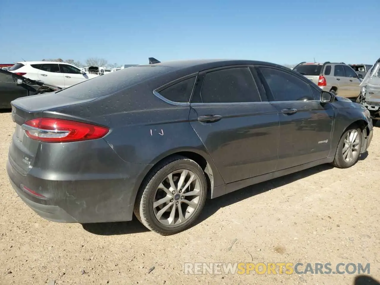 3 Photograph of a damaged car 3FA6P0LUXKR107053 FORD FUSION 2019