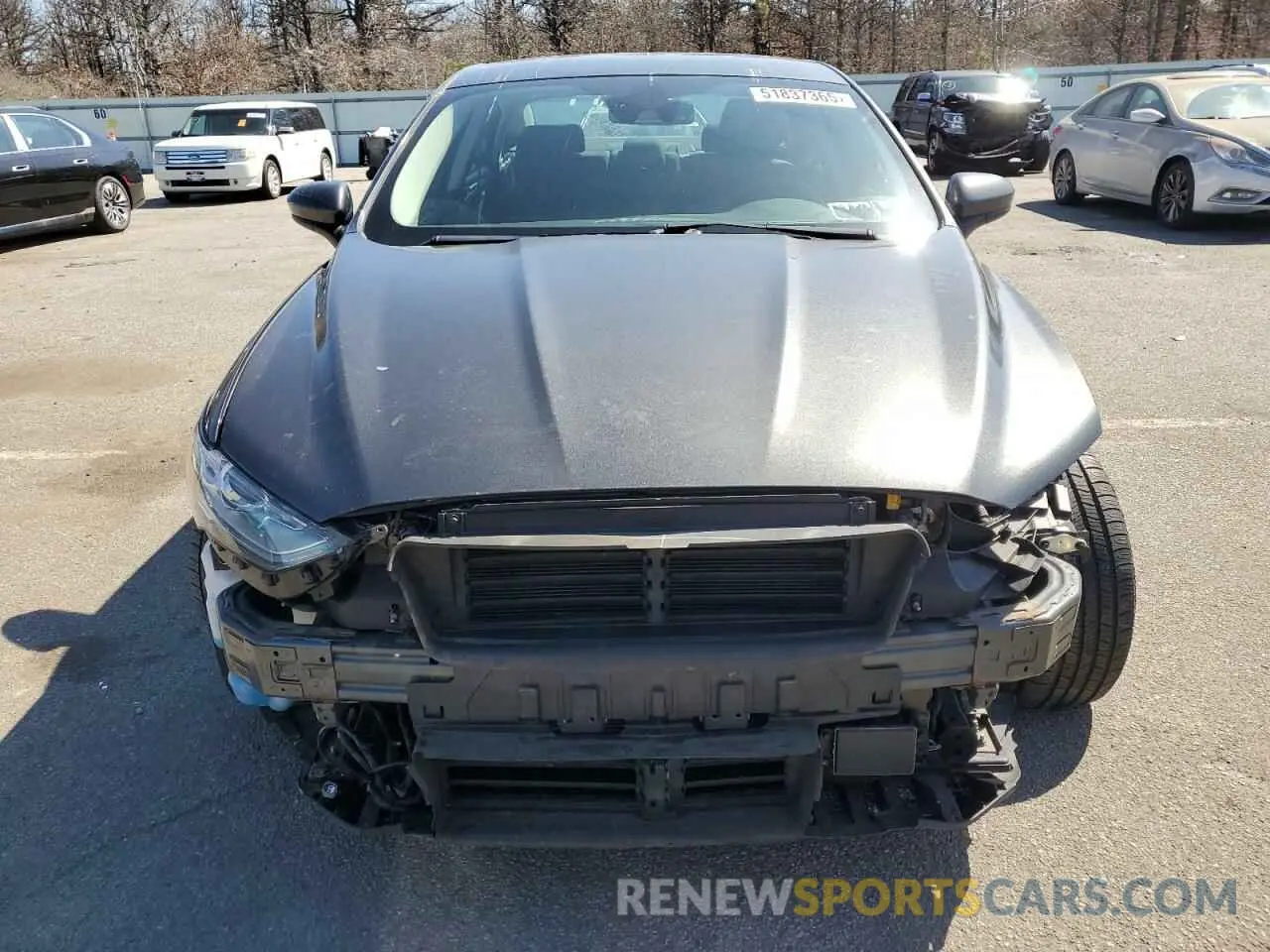 5 Photograph of a damaged car 3FA6P0LUXKR157399 FORD FUSION 2019