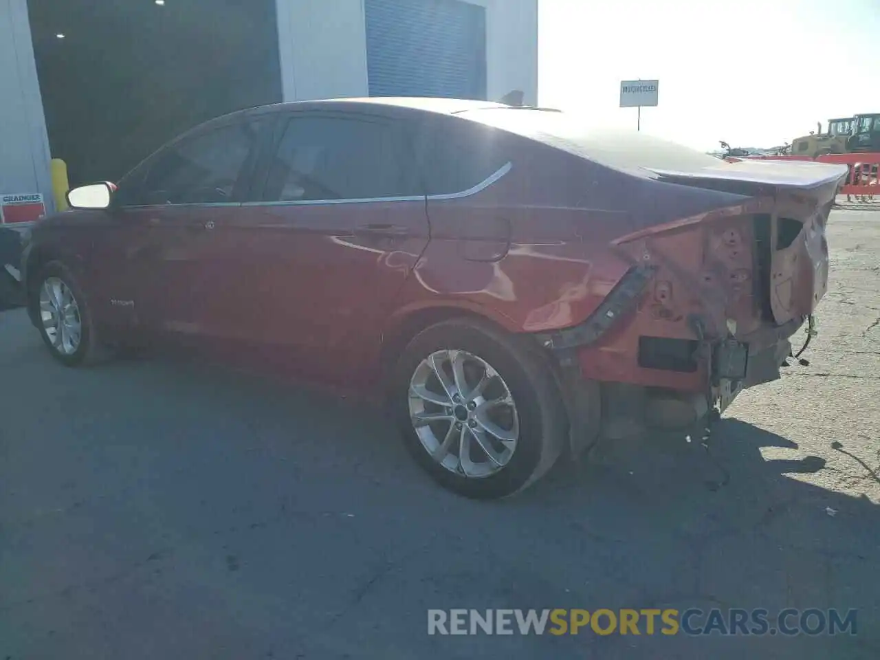 2 Photograph of a damaged car 3FA6P0LUXKR175322 FORD FUSION 2019