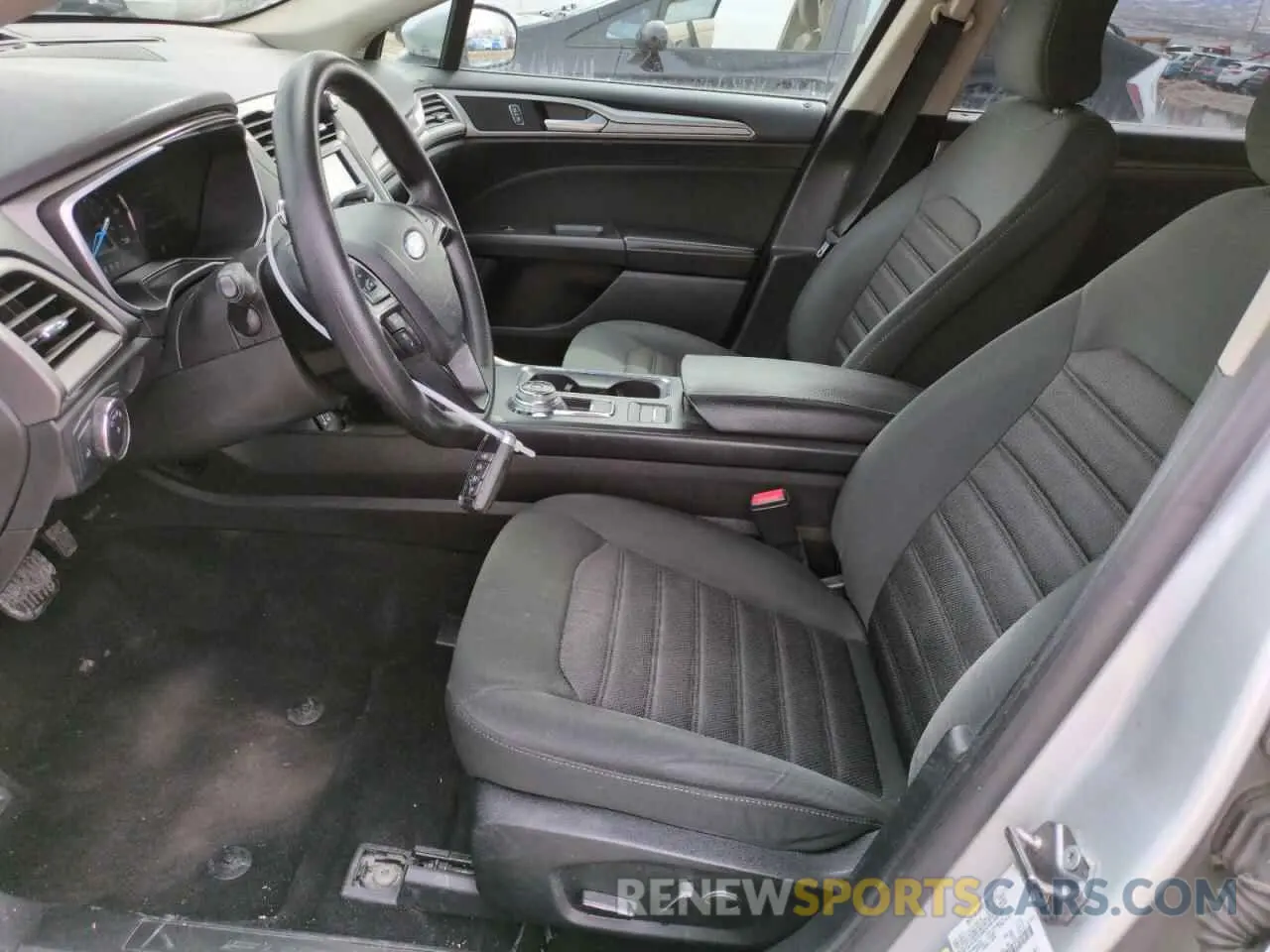7 Photograph of a damaged car 3FA6P0LUXKR180293 FORD FUSION 2019