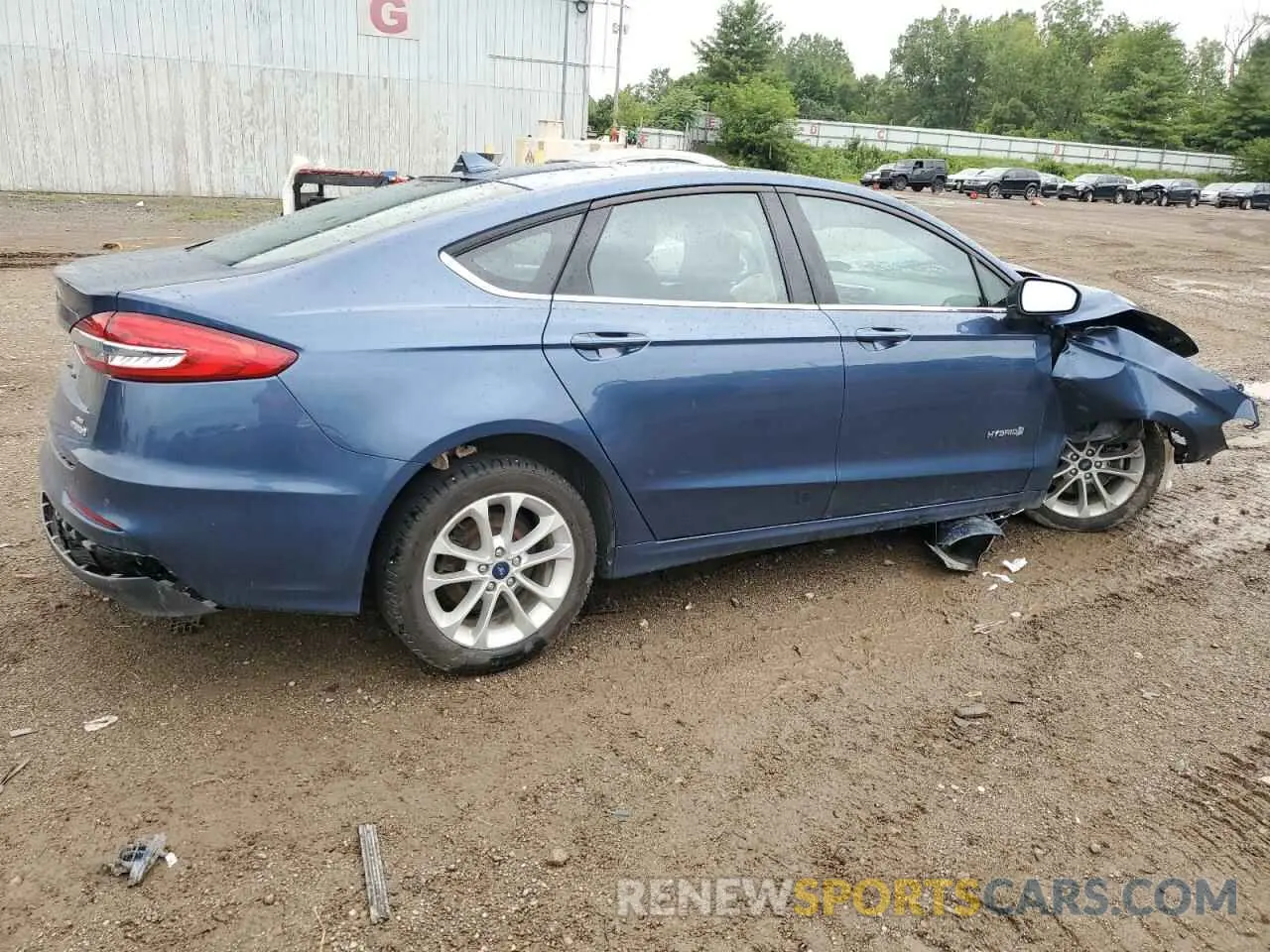 3 Photograph of a damaged car 3FA6P0LUXKR197921 FORD FUSION 2019