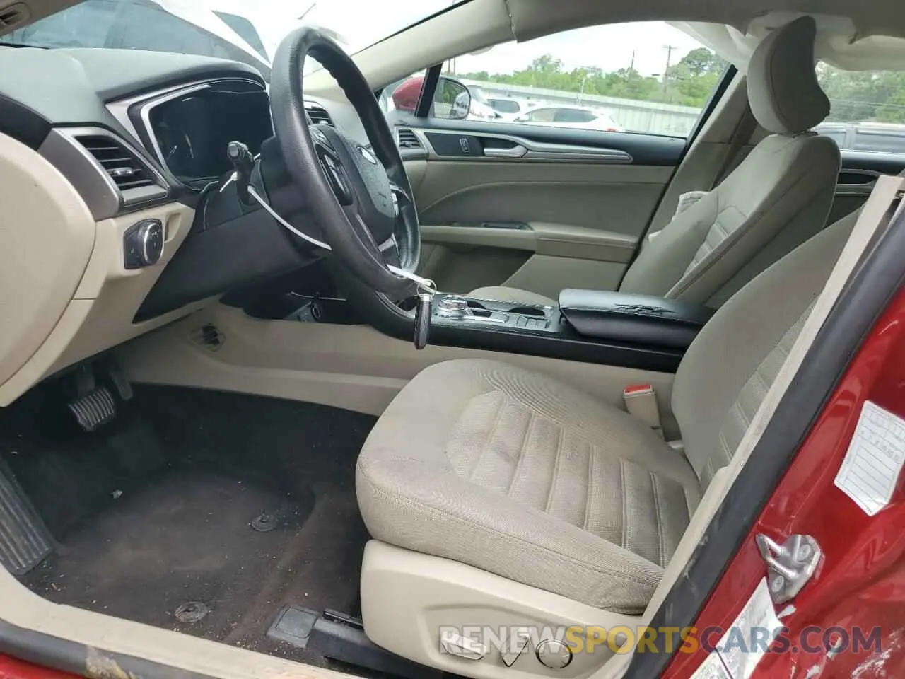 7 Photograph of a damaged car 3FA6P0LUXKR207718 FORD FUSION 2019