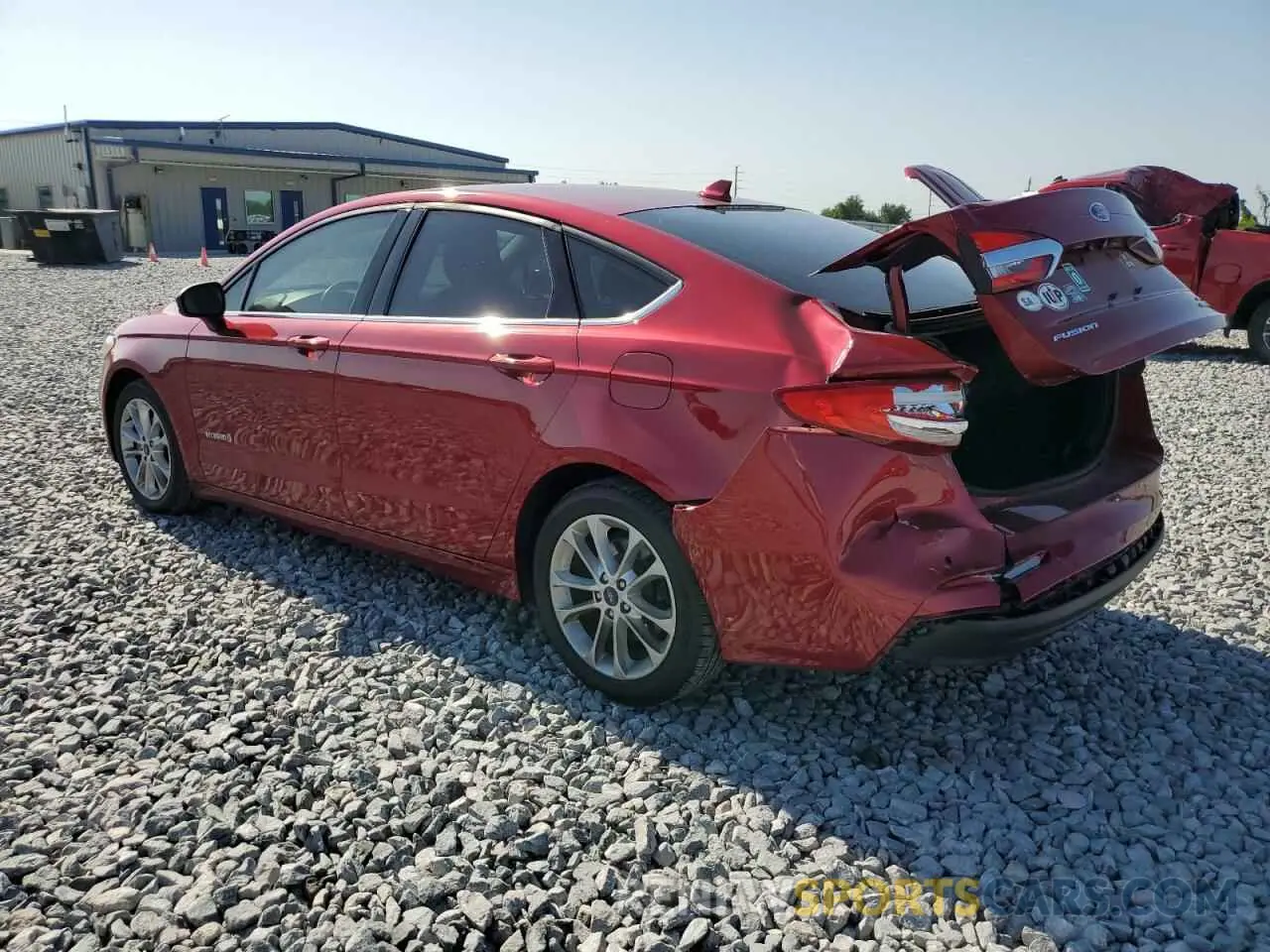 2 Photograph of a damaged car 3FA6P0LUXKR225376 FORD FUSION 2019