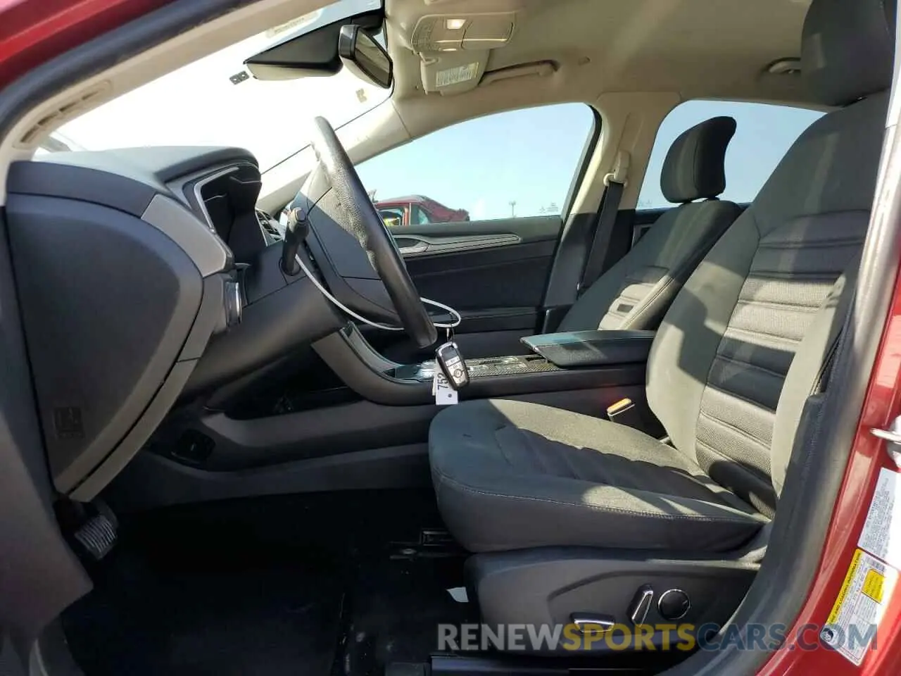7 Photograph of a damaged car 3FA6P0LUXKR225376 FORD FUSION 2019