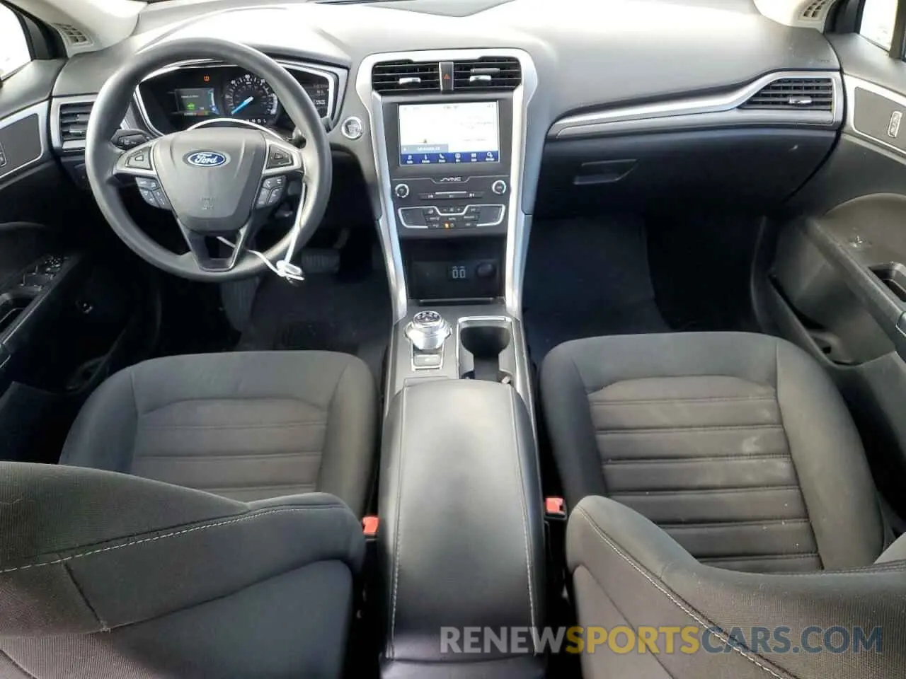 8 Photograph of a damaged car 3FA6P0LUXKR272150 FORD FUSION 2019