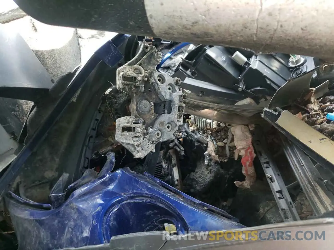 8 Photograph of a damaged car 3FA6P0MU1KR131353 FORD FUSION 2019