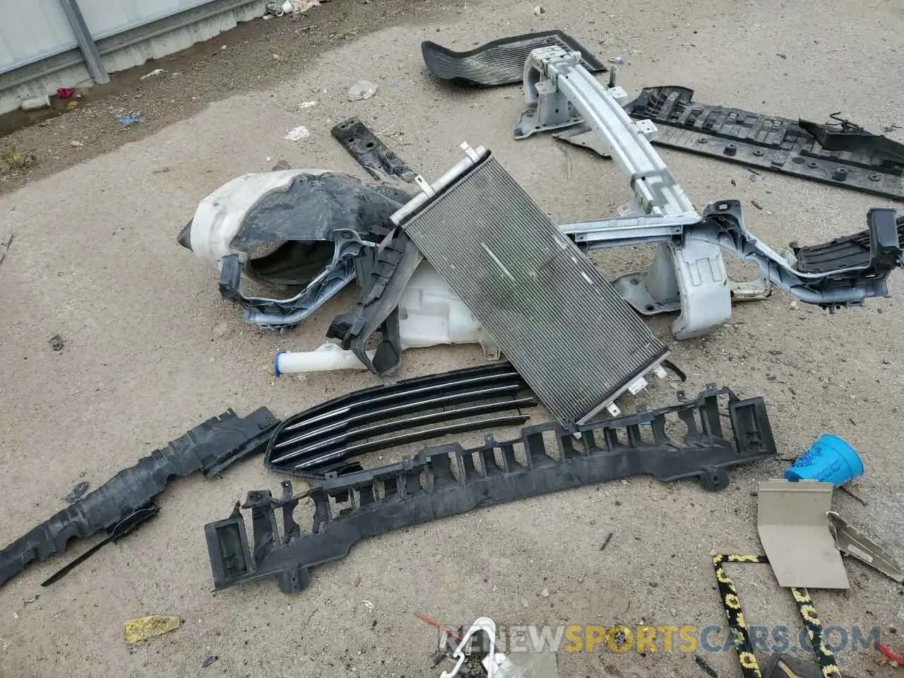 12 Photograph of a damaged car 3FA6P0MU2KR235897 FORD FUSION 2019