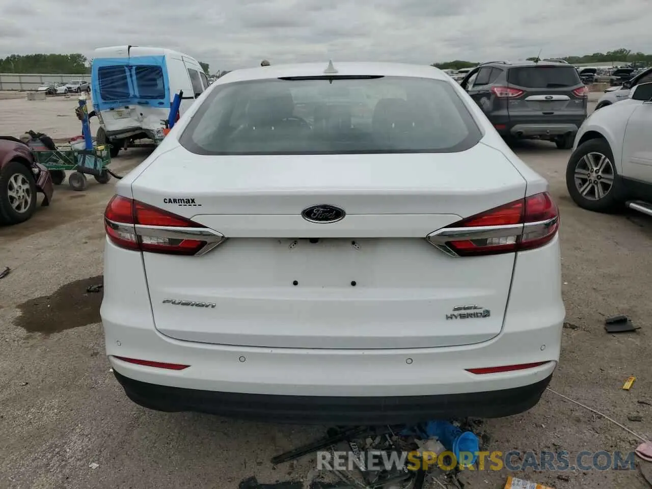 6 Photograph of a damaged car 3FA6P0MU2KR235897 FORD FUSION 2019