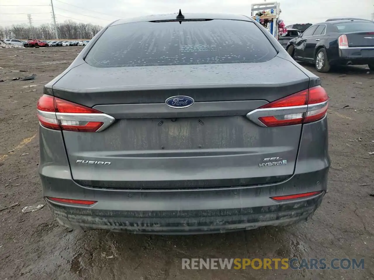 6 Photograph of a damaged car 3FA6P0MU3KR131144 FORD FUSION 2019