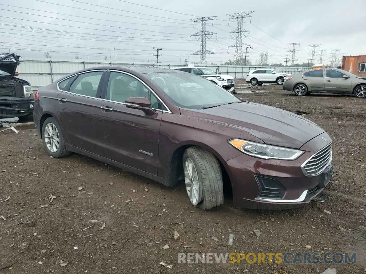 4 Photograph of a damaged car 3FA6P0MU3KR137395 FORD FUSION 2019