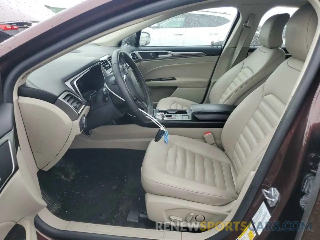 7 Photograph of a damaged car 3FA6P0MU3KR137395 FORD FUSION 2019