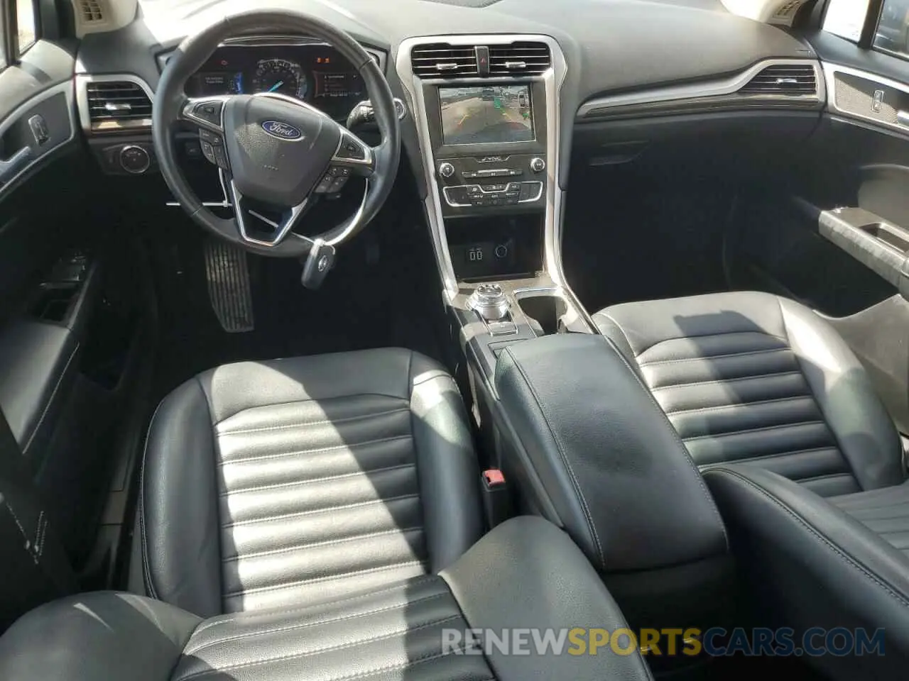 8 Photograph of a damaged car 3FA6P0MU7KR123029 FORD FUSION 2019