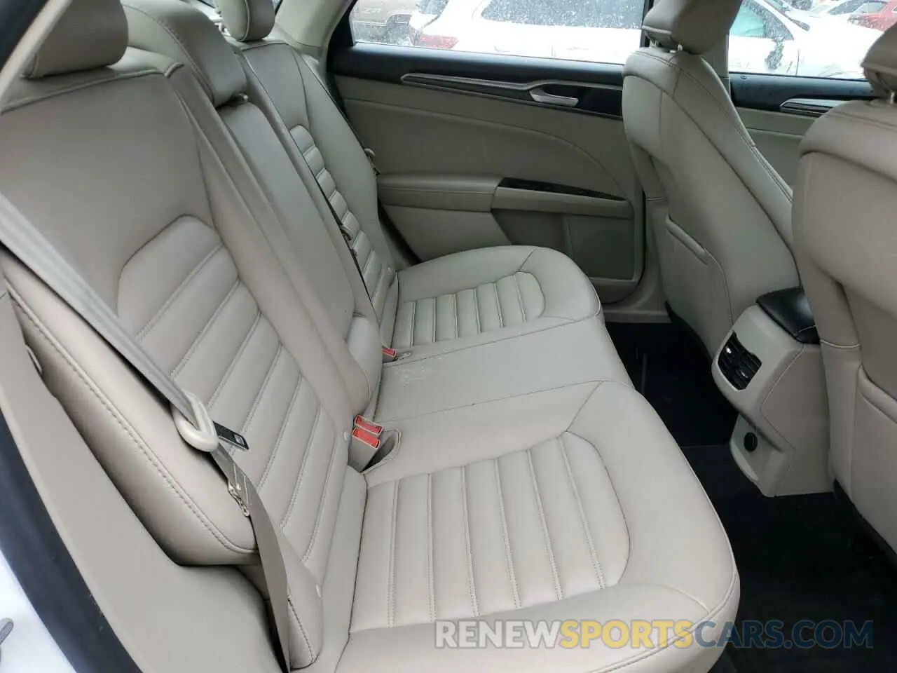 11 Photograph of a damaged car 3FA6P0MU7KR256387 FORD FUSION 2019