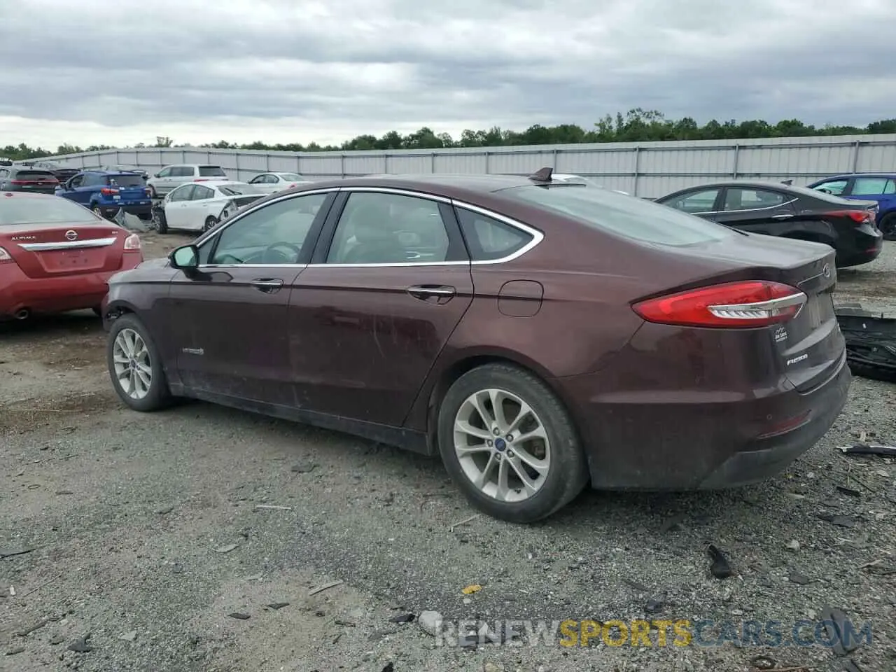2 Photograph of a damaged car 3FA6P0MU9KR137126 FORD FUSION 2019