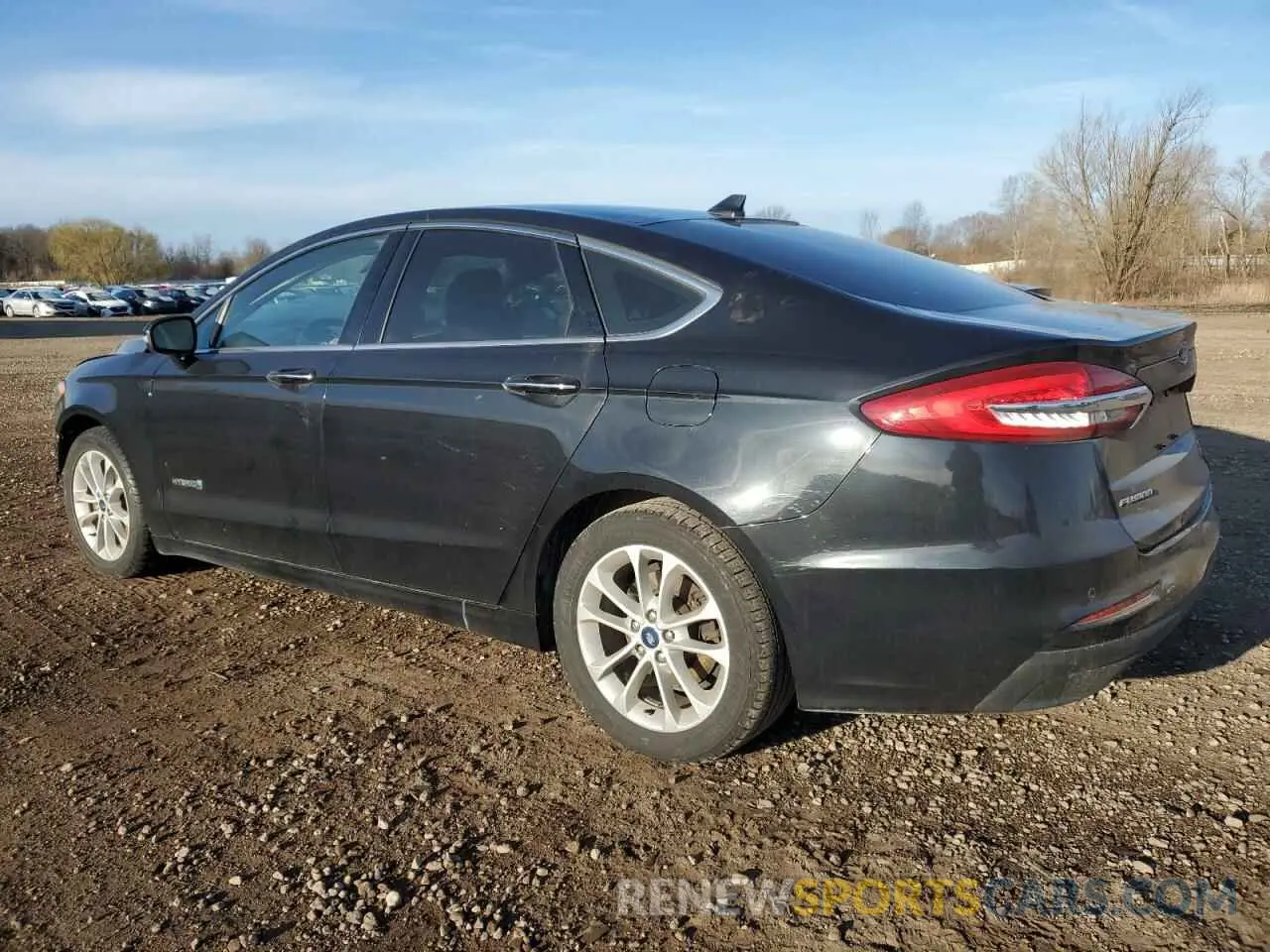 2 Photograph of a damaged car 3FA6P0MUXKR131383 FORD FUSION 2019