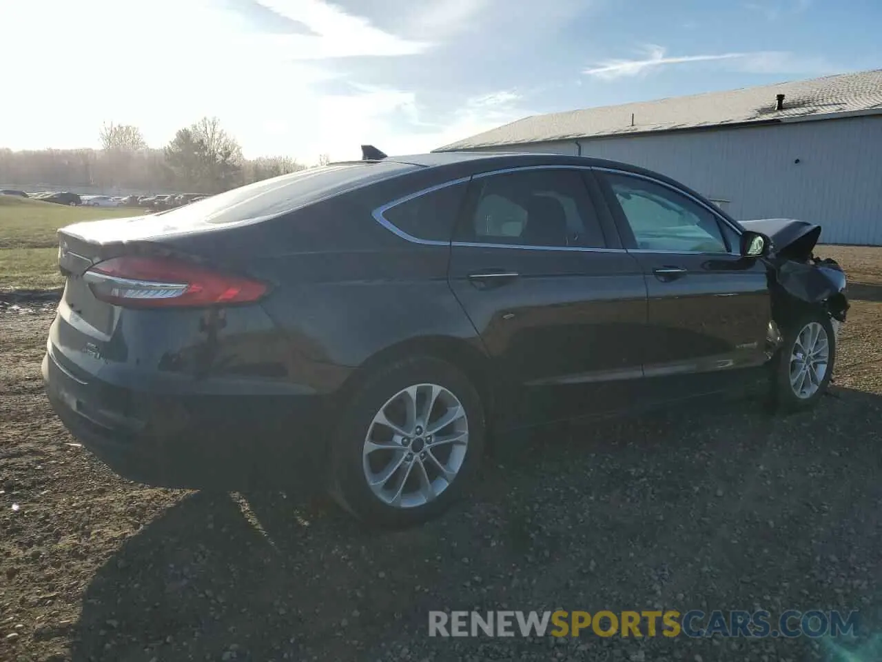 3 Photograph of a damaged car 3FA6P0MUXKR131383 FORD FUSION 2019