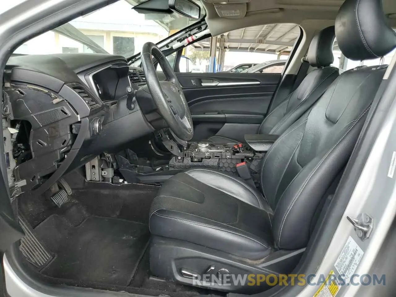 7 Photograph of a damaged car 3FA6P0RU0KR116433 FORD FUSION 2019