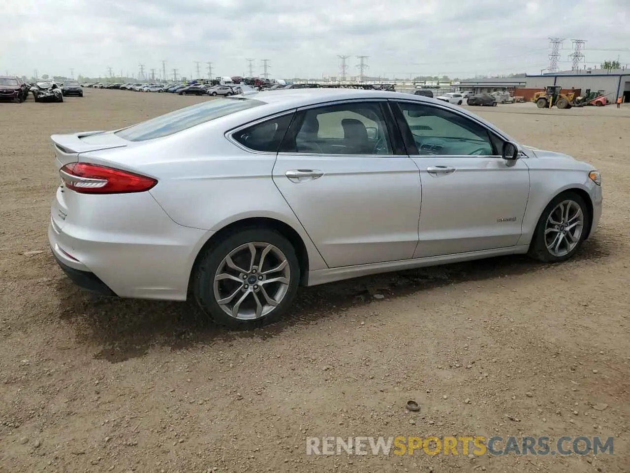 3 Photograph of a damaged car 3FA6P0RU0KR139078 FORD FUSION 2019