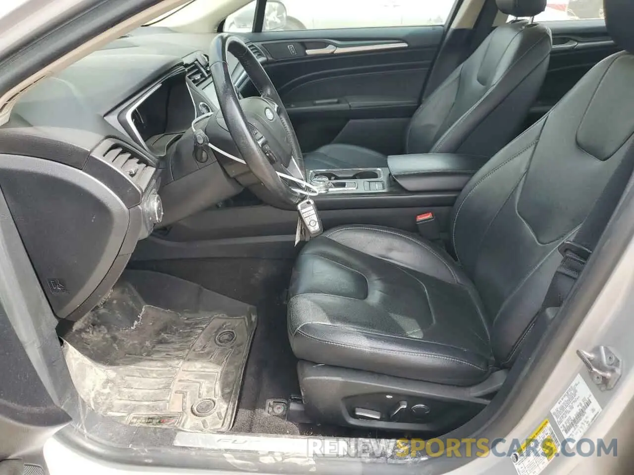7 Photograph of a damaged car 3FA6P0RU0KR139078 FORD FUSION 2019