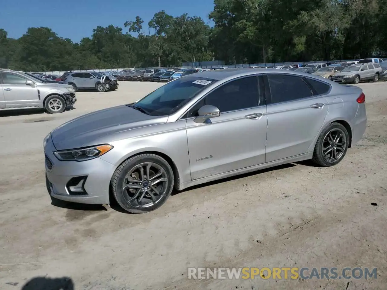 1 Photograph of a damaged car 3FA6P0RU1KR209297 FORD FUSION 2019