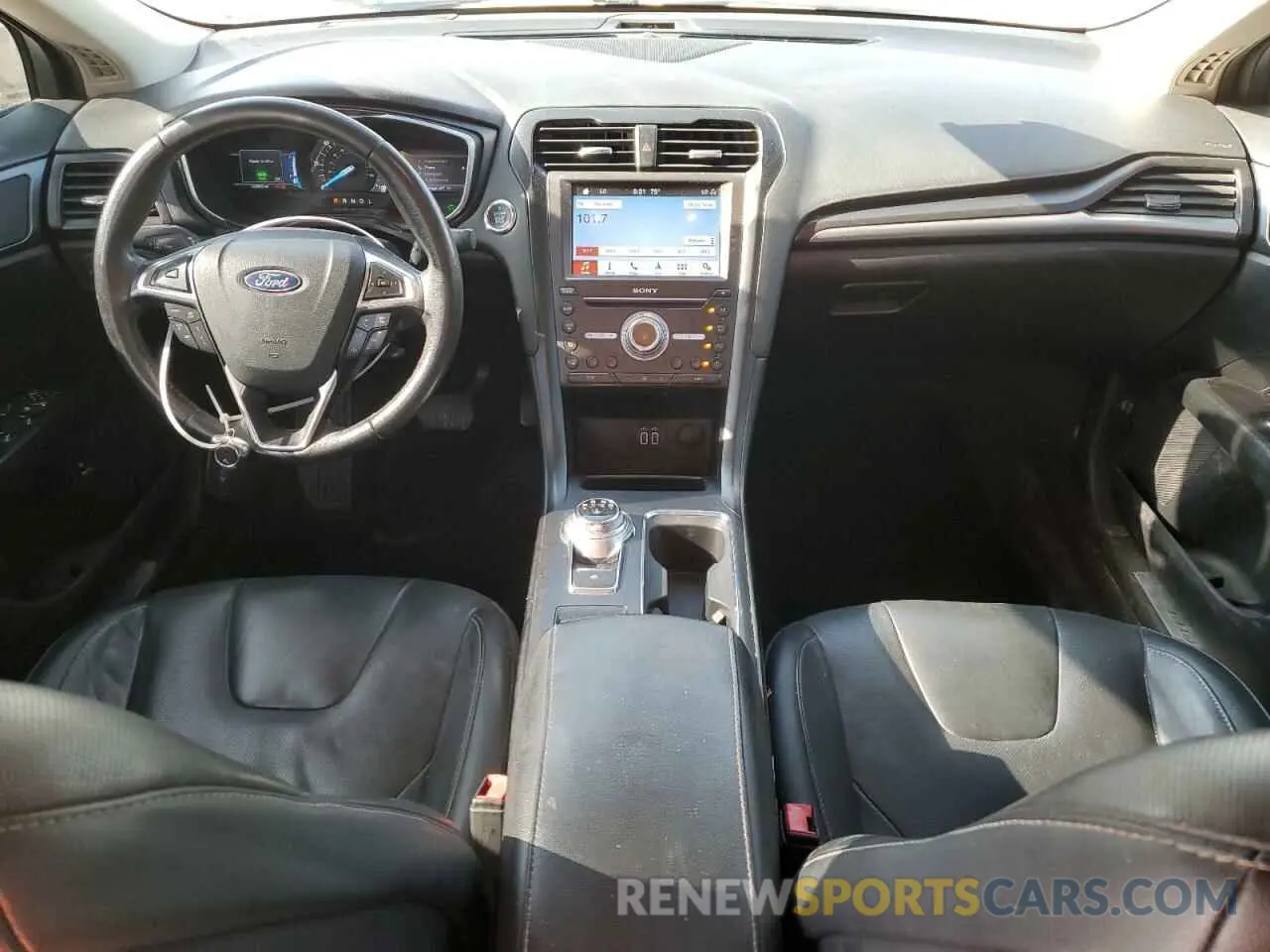 8 Photograph of a damaged car 3FA6P0RU1KR209297 FORD FUSION 2019