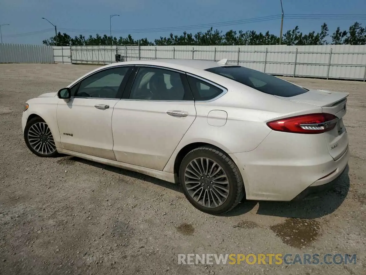 2 Photograph of a damaged car 3FA6P0RU1KR244051 FORD FUSION 2019